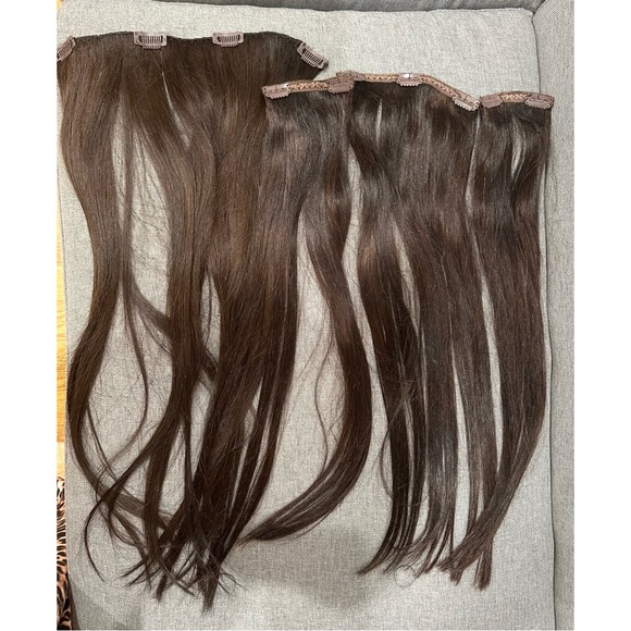 Covet & Mane Hair Extensions 22” Clip In in Portofino - Picture 3 of 4